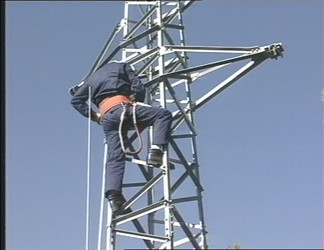 Complesso Anticaduta per scalata dei sostegni a traliccio M.T.