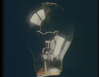 Campagna "Risparmiare energia elettrica si deve" - spot lampadina/candela/presa elettrica