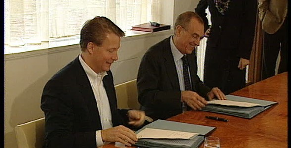 Firma Accordo Enel - Internet Capital Group - Franco Tatò e Walter W. Bukley